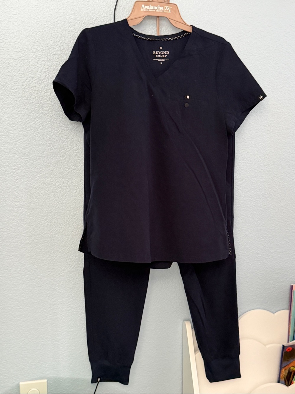 Beyond Scrubs Women's Navy scrub top and jogger pants set